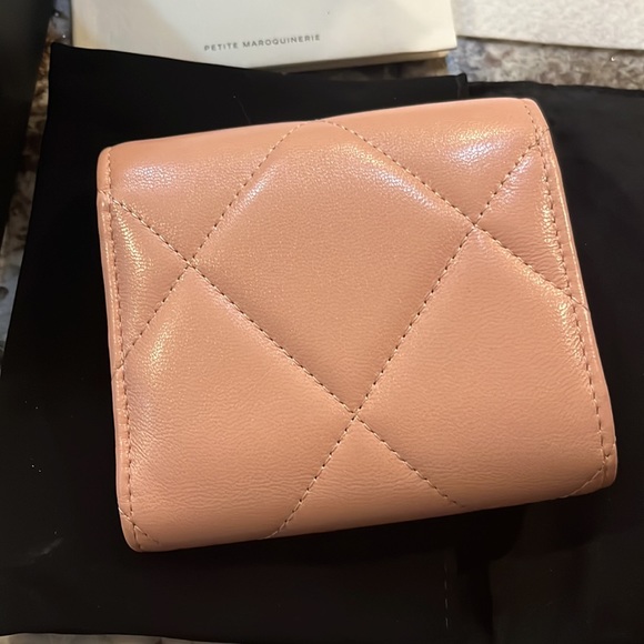 Chanel. Tribfold. Wallet. 19 - Picture 3 of 13